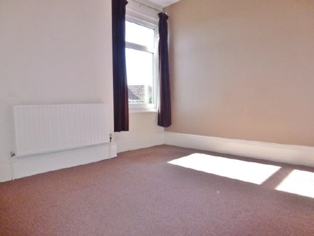  Image of 1 bedroom Flat to rent in London Road Portsmouth PO2 at North End Portsmouth North End, PO2 9JE