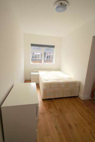  Image of 2 bedroom Flat to rent in North End Road London W14 at North End Road West Kensington London, W14 9EX