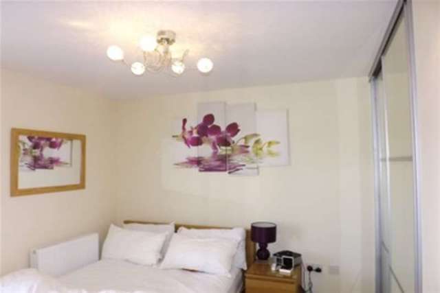  Image of 3 bedroom Detached house to rent in Dyson Road Blunsdon Swindon SN25 at Swindon, SN25 2PH