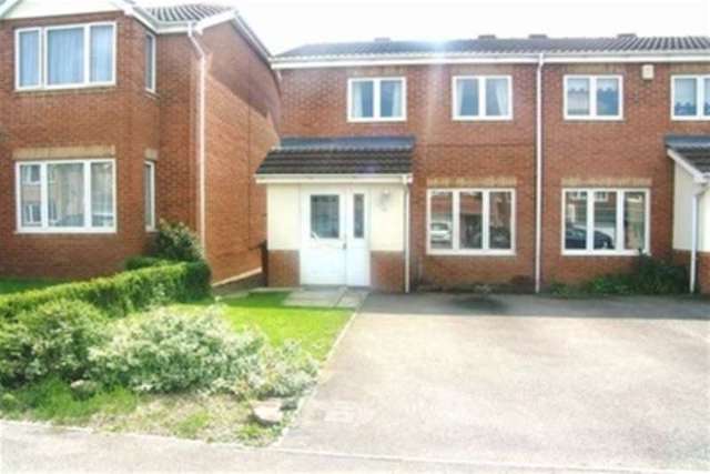  Image of 3 bedroom Semi-Detached house to rent in Northfield Drive South Kirkby Pontefract WF9 at Pontefract, WF9 3TD
