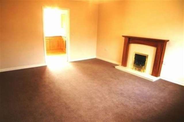  Image of 3 bedroom Semi-Detached house to rent in Northfield Drive South Kirkby Pontefract WF9 at Pontefract, WF9 3TD