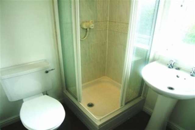  Image of 3 bedroom Semi-Detached house to rent in Northfield Drive South Kirkby Pontefract WF9 at Pontefract, WF9 3TD