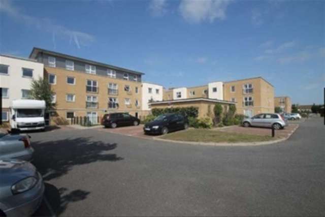  Image of 2 bedroom Flat to rent in Kenway Southend-on-Sea SS2 at Southend-on-Sea, SS2 5DZ