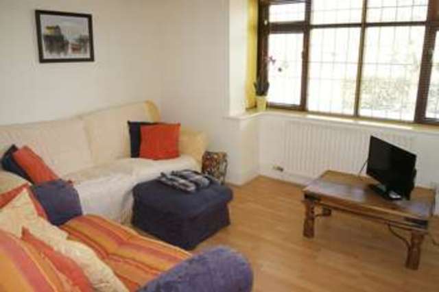  Image of 4 bedroom Detached house for sale in Broadoaks Darland Lane Rossett Wrexham LL12 at Darland Lane  Wrexham, LL12 0FA