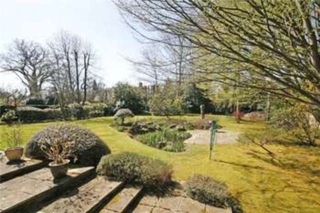  Image of 5 bedroom Detached house for sale in Old Avenue West Byfleet KT14 at West Byfleet Surrey West Byfleet, KT14 6AD