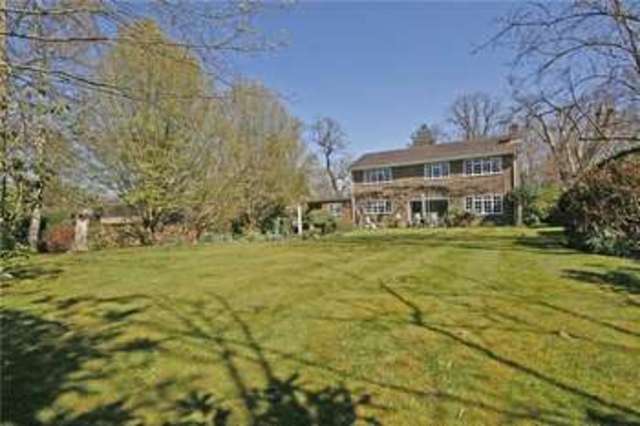  Image of 5 bedroom Detached house for sale in Old Avenue West Byfleet KT14 at West Byfleet Surrey West Byfleet, KT14 6AD