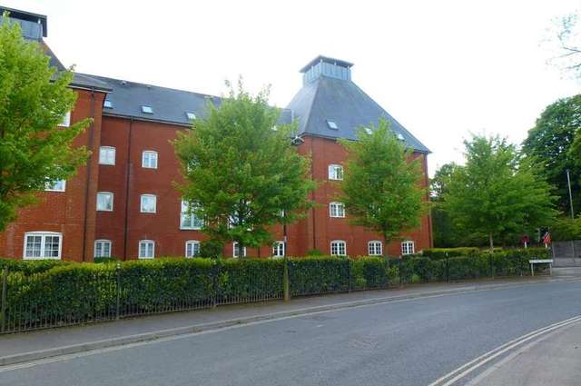  Image of 1 bedroom Flat to rent in Old Maltings Court Old Maltings Approach Melton Woodbridge IP12 at Old Maltings Approach  Woodbridge, IP12 1AE