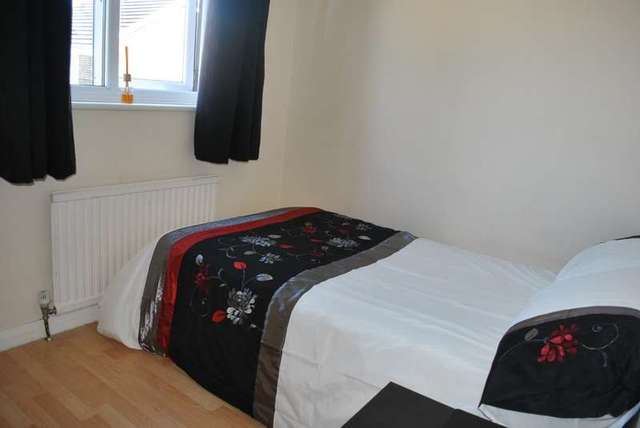  Image of 4 bedroom Detached house for sale in Oliver Road Staplehurst Tonbridge TN12 at STAPLEHURST, TN12 0TD