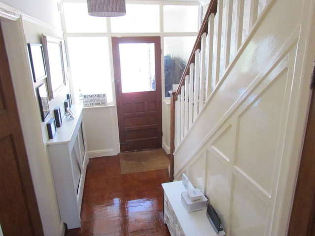  Image of 4 bedroom Detached house for sale in Ombersley Road Worcester WR3 at Worcester Worcestershire Worcester, WR3 7DH