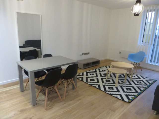  Image of 2 bedroom Apartment to rent in Shudehill Manchester M4 at Manchester, M4 4AF