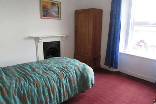  Image of 4 bedroom Terraced house for sale in Orchard Road Street BA16 at Street, BA16 0BT