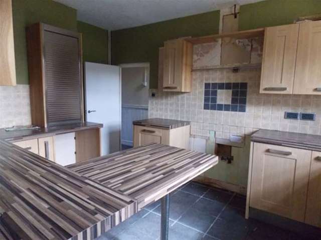  Image of 5 bedroom Semi-Detached house for sale in Orchard Street Frome BA11 at Frome, BA11 3BX
