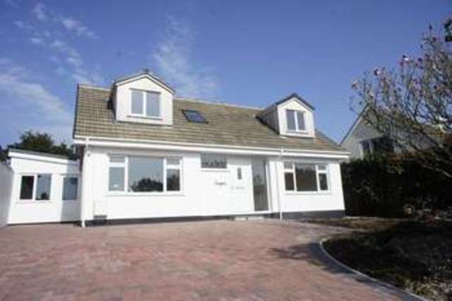  Image of 4 bedroom Detached house for sale in Osborne Parc Helston TR13 at Osborne Parc Helston Helston, TR13 8PB