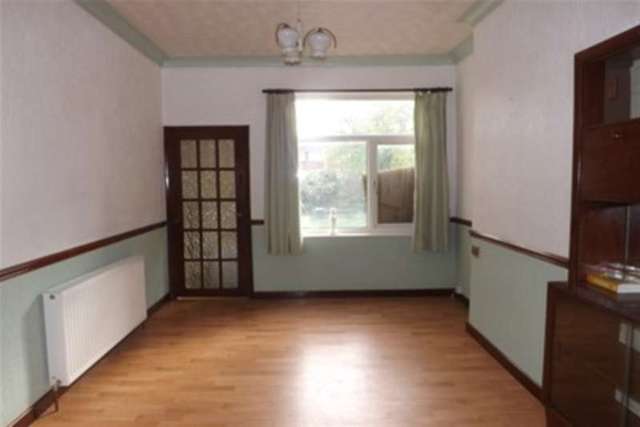  Image of 3 bedroom Detached house to rent in Oxford Road Acocks Green Birmingham B27 at Birmingham, B27 6DR