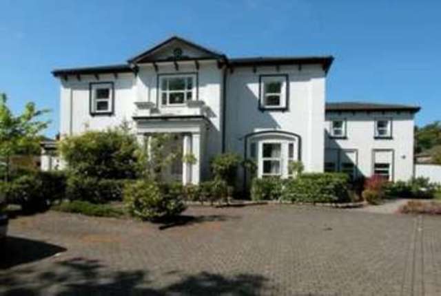  Image of 2 bedroom Flat for sale in Rathmore Road Prenton CH43 at 18 Rathmore Road  Oxton, CH43 2HF