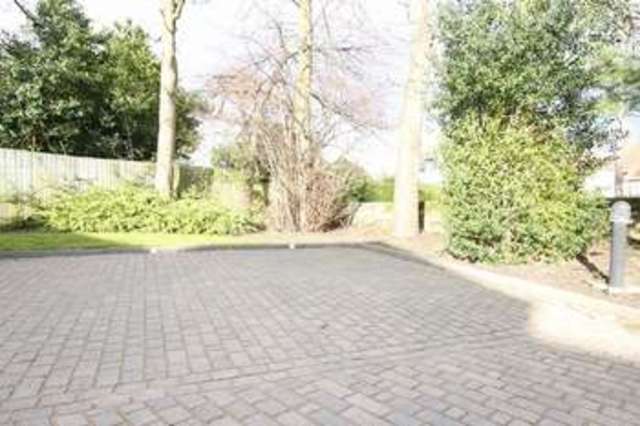  Image of 2 bedroom Flat for sale in Rathmore Road Prenton CH43 at 18 Rathmore Road  Oxton, CH43 2HF