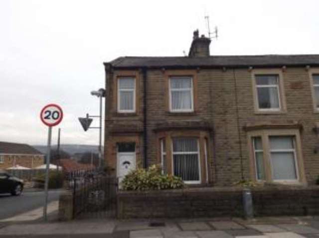  Image of 4 bedroom End of Terrace for sale in Padiham Road Burnley BB12 at Burnley Lancashire Padiham, BB12 6TF