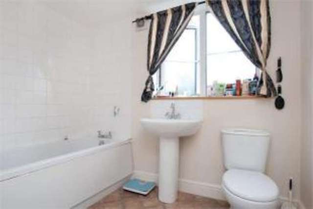  Image of 1 bedroom Flat for sale in Page Green Road London N15 at London  Seven Sisters, N15 4PG