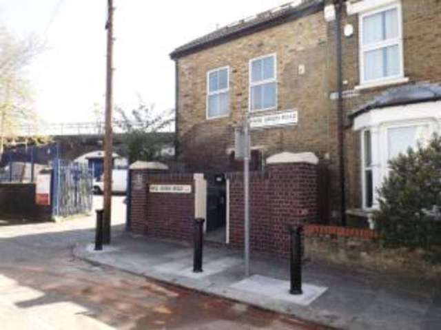  Image of 2 bedroom Flat for sale in Page Green Road London N15 at London  Seven Sisters, N15 4PG