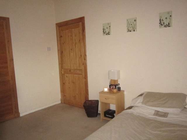  Image of 2 bedroom Flat to rent in Paisley Road Renfrew PA4 at Renfrew Renfrewshire Renfrewshire, PA4 8AA