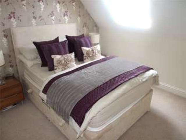  Image of 2 bedroom Apartment to rent in Palmerstone Road Earley Reading RG6 at Palmerstone Road Reading Reading, RG6 1JB