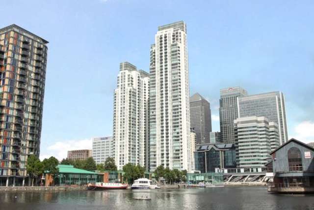  Image of Flat to rent in Pan Peninsula Square London E14 at Canary Wharf, E14 9HG