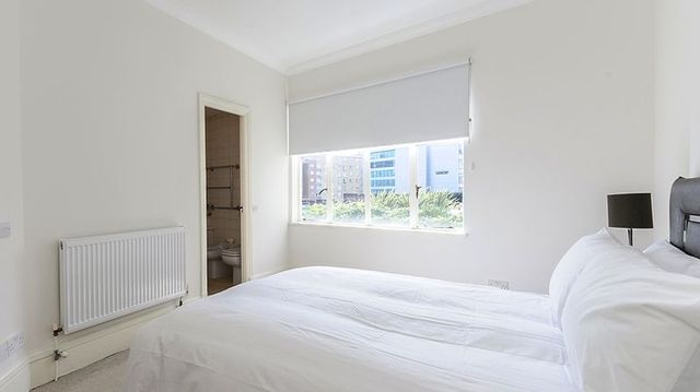  Image of 2 bedroom Flat to rent in Park Road London NW8 at Park Road Array Lisson Grove, NW8 7HY