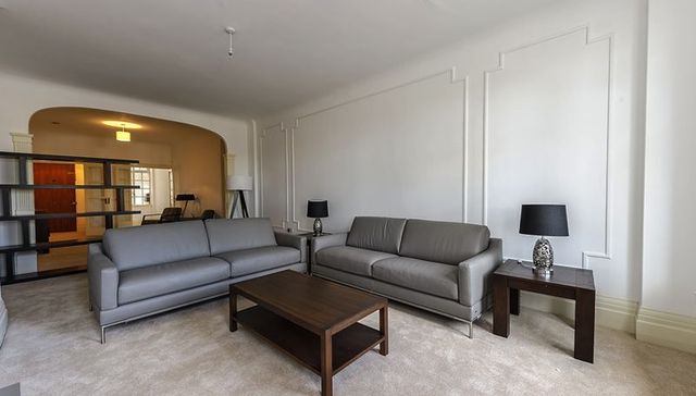  Image of 5 bedroom Flat to rent in Park Road London NW8 at Park Road Array Lisson Grove, NW8 7HY