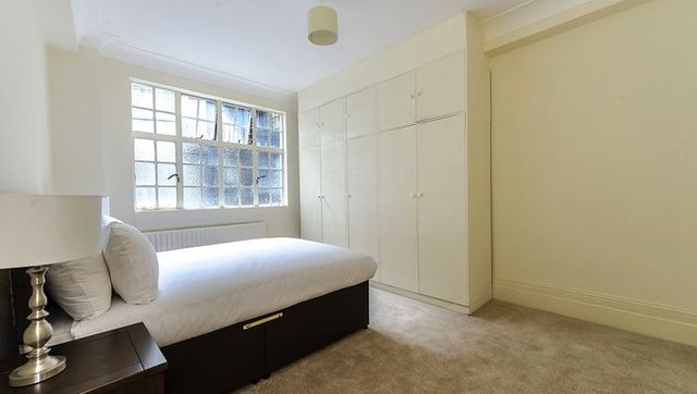  Image of 5 bedroom Flat to rent in Park Road London NW8 at Park Road Array Lisson Grove, NW8 7HY