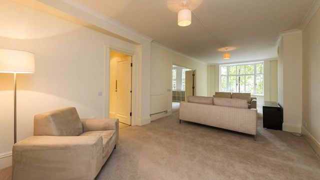  Image of 4 bedroom Flat to rent in Park Road London NW8 at Park Road Array Lisson Grove, NW8 7HY