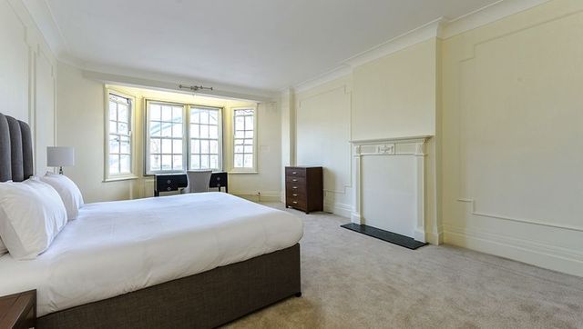  Image of 4 bedroom Flat to rent in Park Road London NW8 at Park Road Array Lisson Grove, NW8 7HY