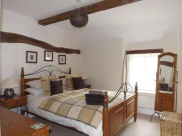  Image of 2 bedroom Terraced house for sale in Park Street Stow on the Wold Cheltenham GL54 at Stow on the Wold Cheltenham Stow-on-the-Wold, GL54 1AG