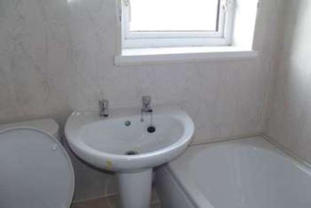  Image of 3 bedroom Terraced house to rent in Park Terrace Washington NE37 at Park Terrace  Washington, NE37 2QX