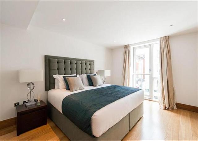  Image of 2 bedroom Flat to rent in Baker Street London NW1 at Baker Street Marylebone Marylebone, NW1 6XE