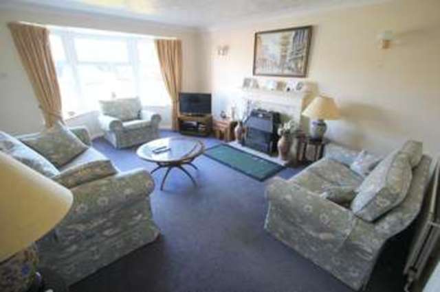  Image of 4 bedroom Detached house for sale in Partridge Road Stratford-upon-Avon CV37 at Partridge Road  Stratford-Upon-Avon, CV37 9FQ