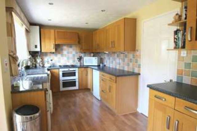  Image of 4 bedroom Detached house for sale in Partridge Road Stratford-upon-Avon CV37 at Partridge Road  Stratford-Upon-Avon, CV37 9FQ