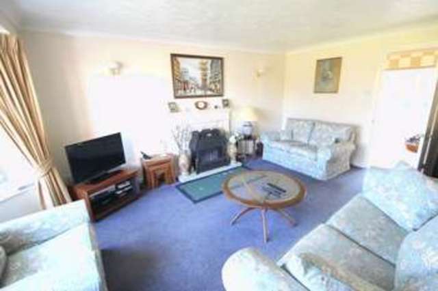  Image of 4 bedroom Detached house for sale in Partridge Road Stratford-upon-Avon CV37 at Partridge Road  Stratford-Upon-Avon, CV37 9FQ