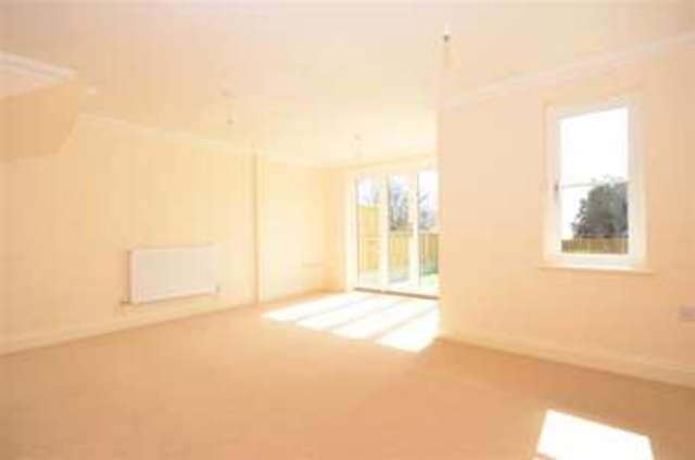  Image of 3 bedroom Mews for sale in Pegwell Road Ramsgate CT11 at Ramsgate Kent Ramsgate, CT11 0JE