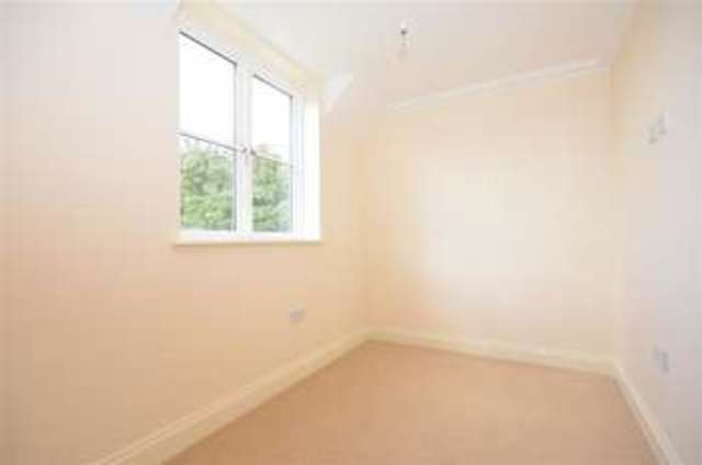  Image of 3 bedroom Mews for sale in Pegwell Road Ramsgate CT11 at Ramsgate Kent Ramsgate, CT11 0JE