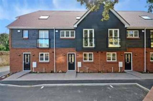  Image of 3 bedroom Mews for sale in Pegwell Road Ramsgate CT11 at Ramsgate Kent Ramsgate, CT11 0JE