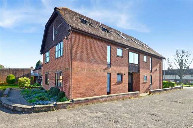  Image of 1 bedroom Apartment for sale in Penfolds Close Tonbridge TN10 at Tonbridge Kent Tonbridge, TN10 3EH