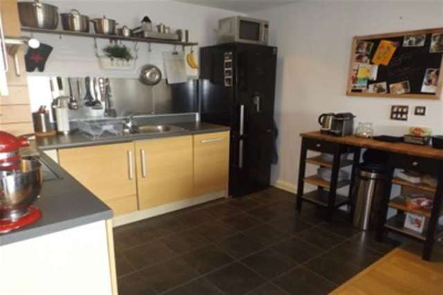  Image of 1 bedroom Flat to rent in Penstone Court Chandlery Way Cardiff CF10 at Cardiff, CF10 5NP