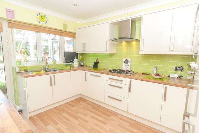  Image of 2 bedroom Bungalow for sale in Perry Close Woodhouse Eaves Loughborough LE12 at Woodhouse Eaves, LE12 8SB