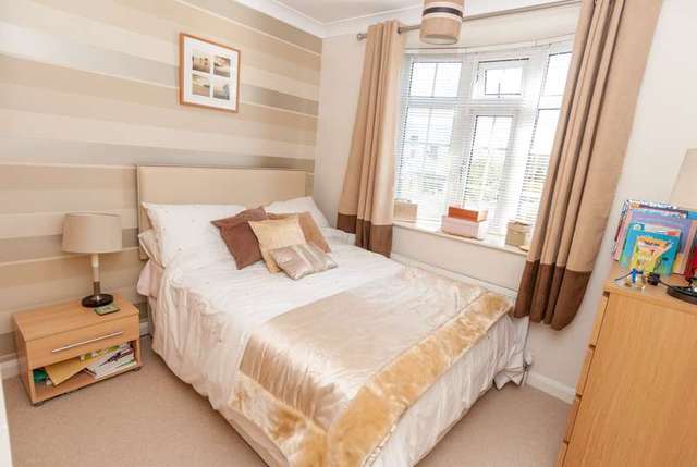  Image of 2 bedroom Bungalow for sale in Perry Close Woodhouse Eaves Loughborough LE12 at Woodhouse Eaves, LE12 8SB