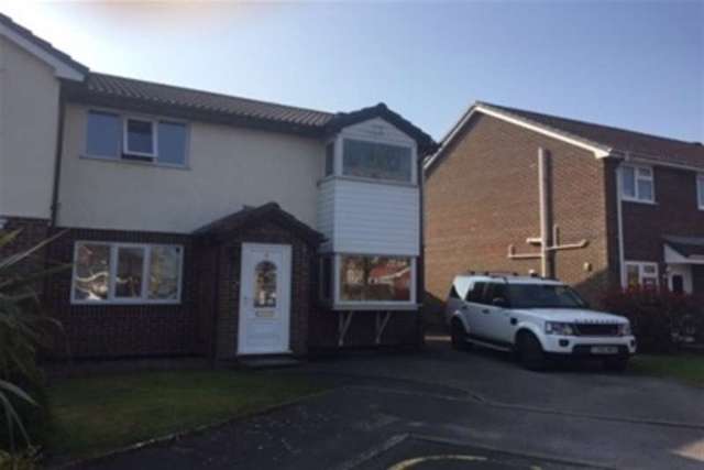  Image of 3 bedroom Detached house to rent in Perryfield Gardens Bournemouth BH7 at Bournemouth, BH7 7HF