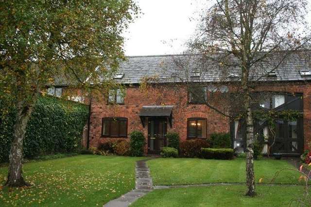  Image of 3 bedroom Barn Conversion to rent in Perryfields Road Bromsgrove B61 at Perryfields Road Bromsgrove Bromsgrove, B61 8SY