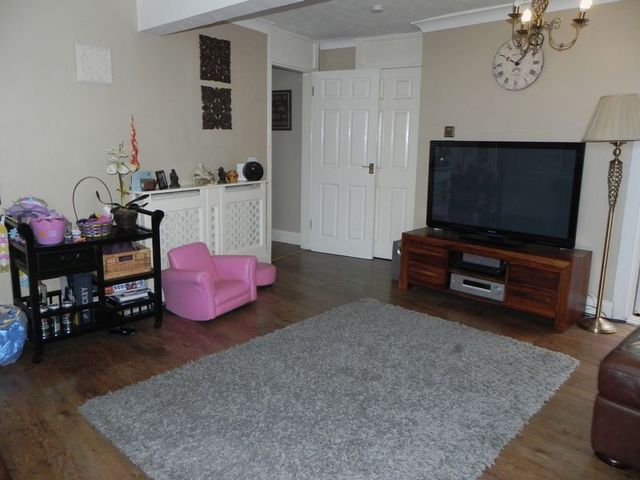  Image of 4 bedroom Terraced house for sale in Peterswood Harlow CM18 at Peterswood  Harlow, CM18 7RL