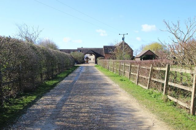  Image of 4 bedroom Semi-Detached house for sale in Dorsington Road Pebworth Stratford-upon-Avon CV37 at Pettiphers Farm, Dorsington Road Pebworth Stratford-Upon-Avon, CV37 8AW