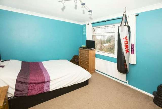  Image of 3 bedroom Detached house for sale in Pierces Hill Tilehurst Reading RG31 at Pierces Hill  Reading, RG31 6RB