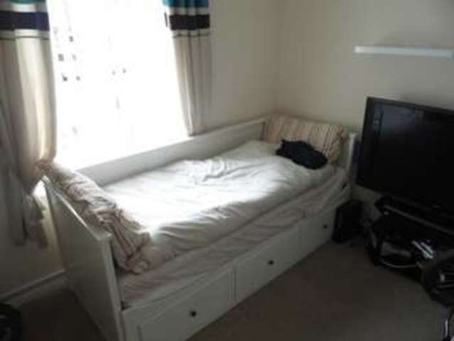  Image of 2 bedroom Flat for sale in The Laurels Fazeley Tamworth B78 at Tamworth Staffordshire Tamworth, B78 3EJ